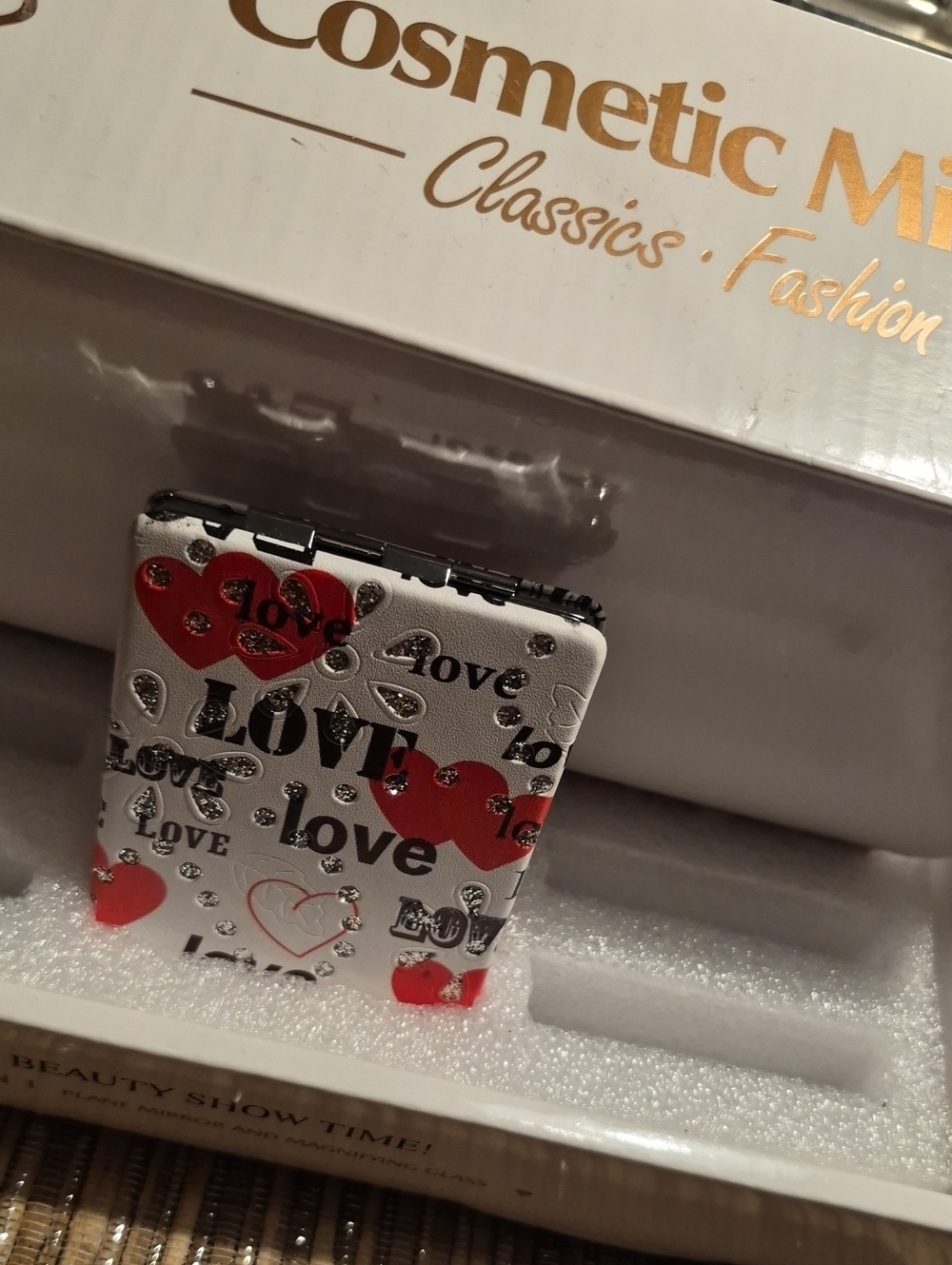 Decorative Love Compact Mirror - White & Red